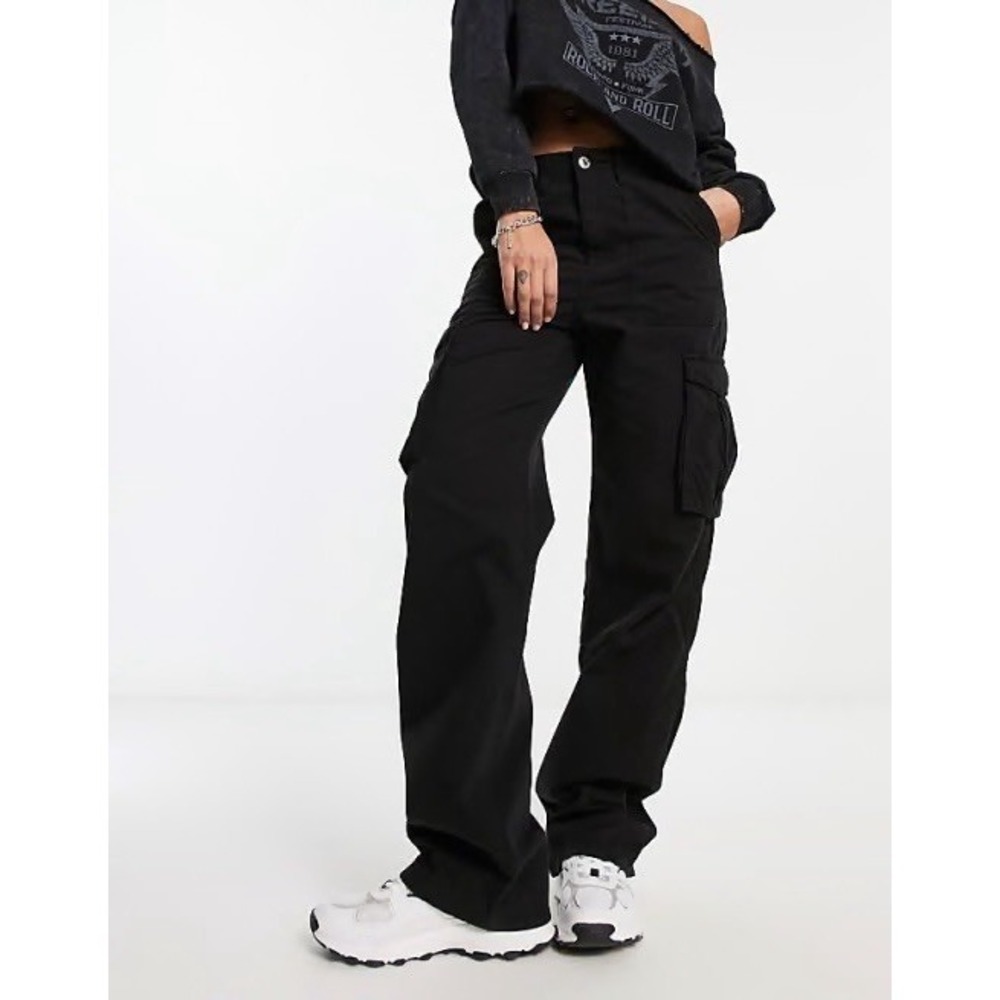 Bershka Cargo Straight Leg Pants Black Women's Size 4 Streetwear Grunge